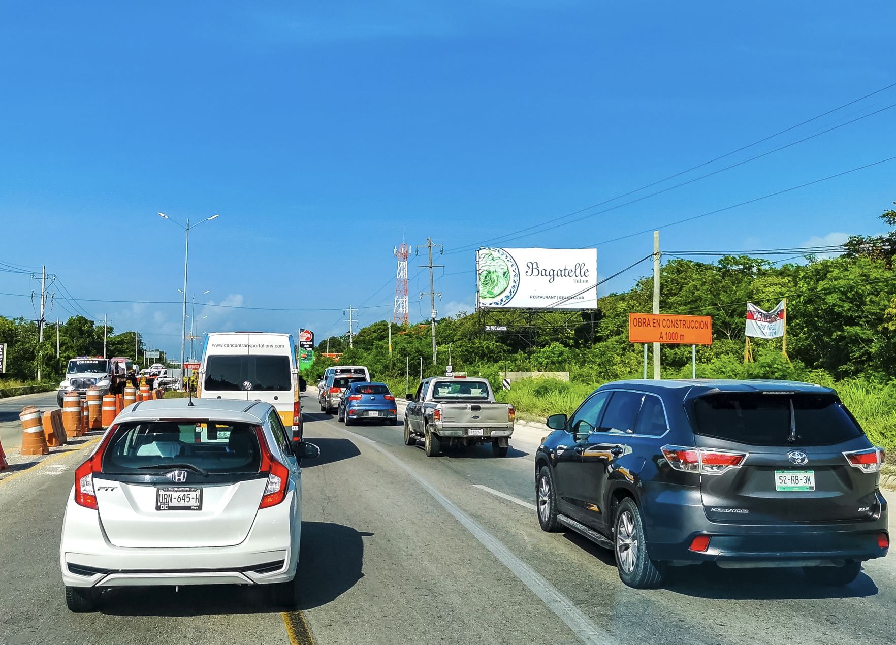 Carretera de Cancún vuelve a funcionar