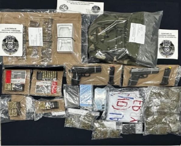 Tres arrestados de Jardines de Mayakoba en delitos narcóticos y de armas de fuego