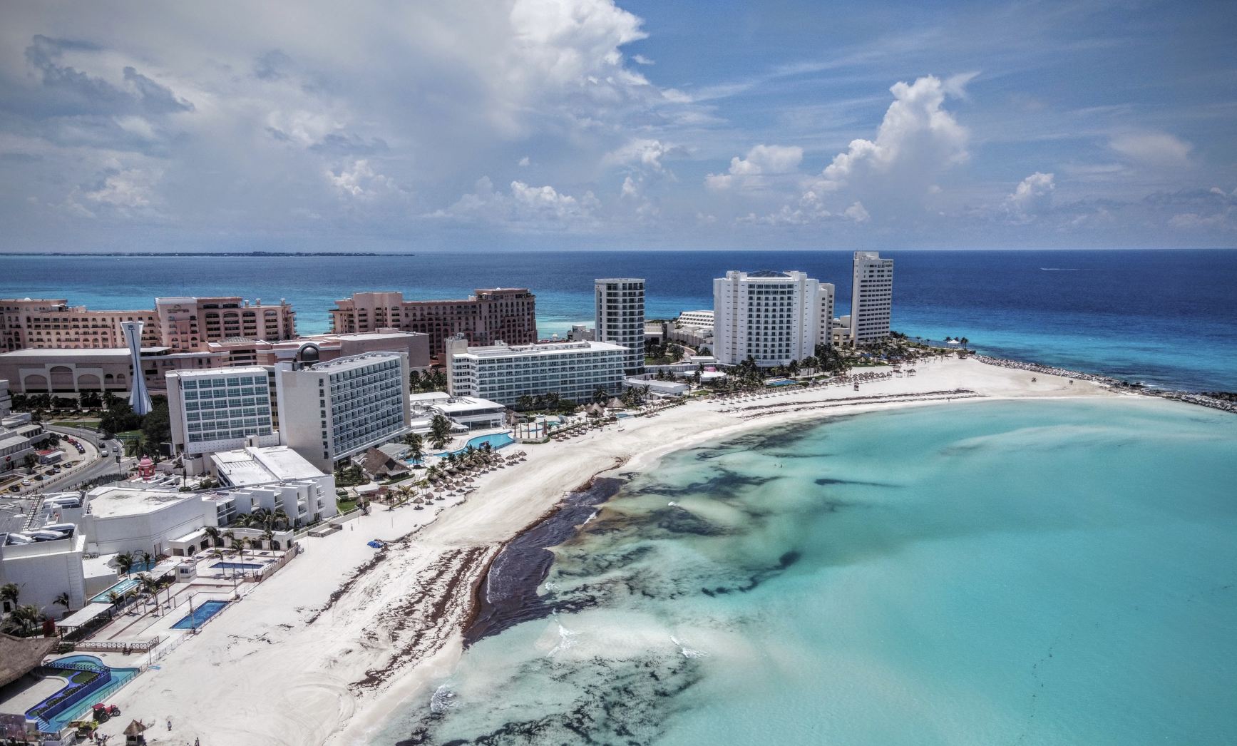 Preocupaciones costeras de Cancún Se espera un intenso aumento de sargazo para 2025 y soluciones sostenibles