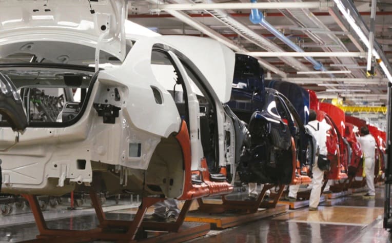 Sheinbaum dice que México proporcionará respuesta a los aranceles automotrices de EE. UU.