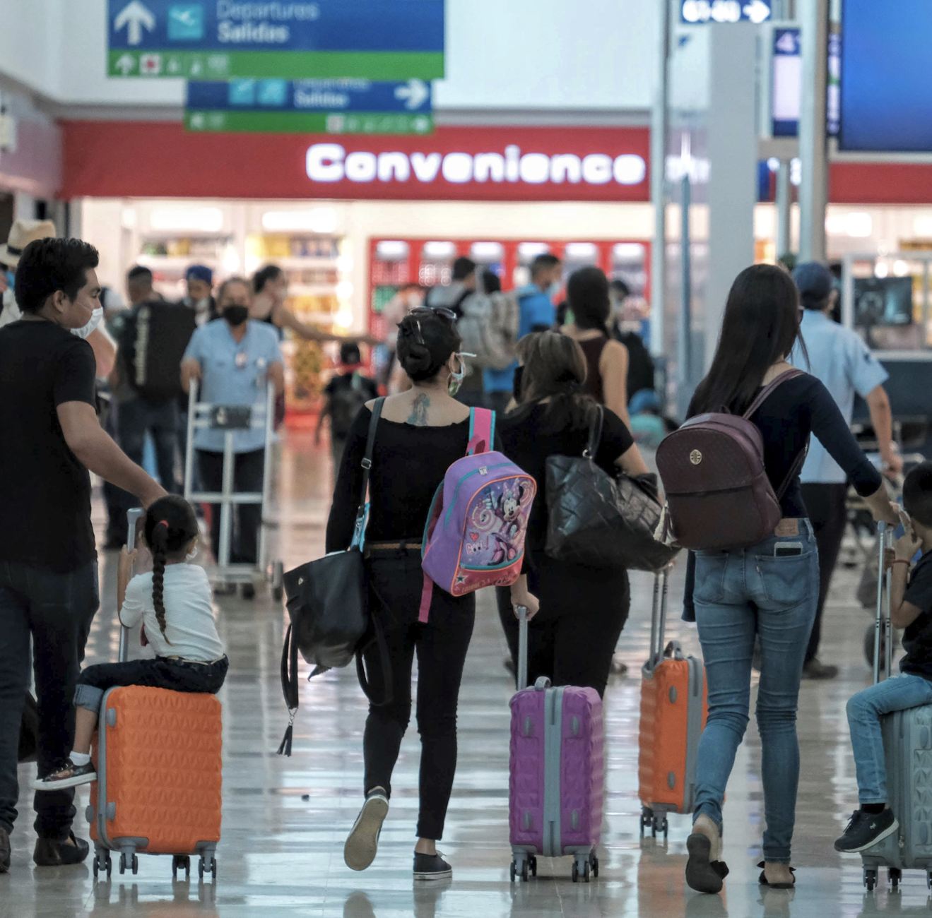 Los pasajeros llegan a Cancún