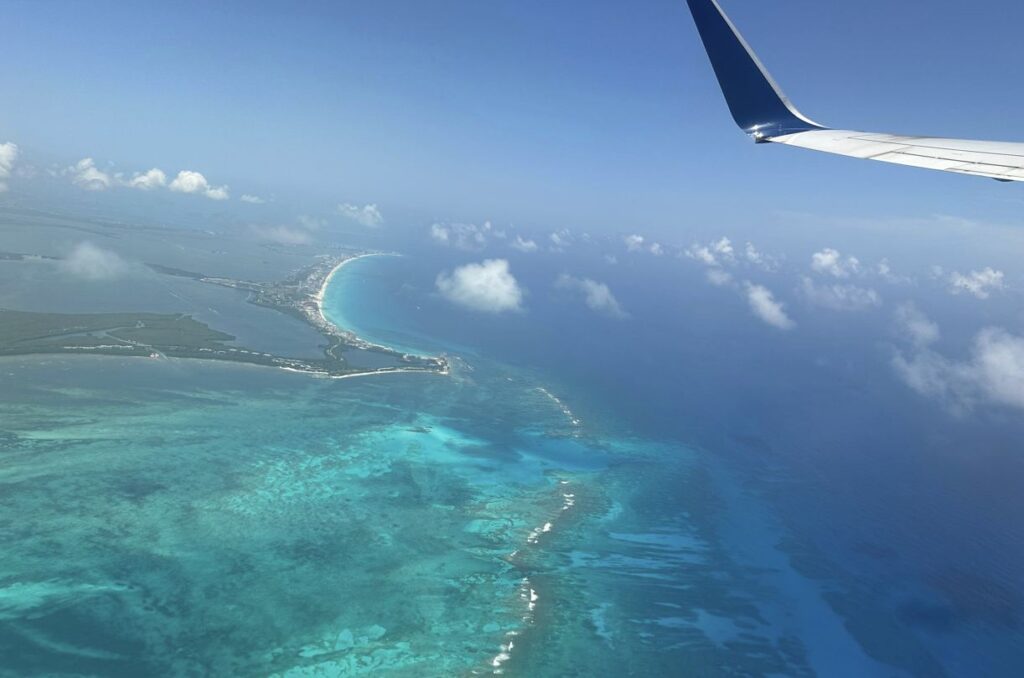 Alerta de sarampión: exposición potencial en vuelo desde Canadá a Cancún