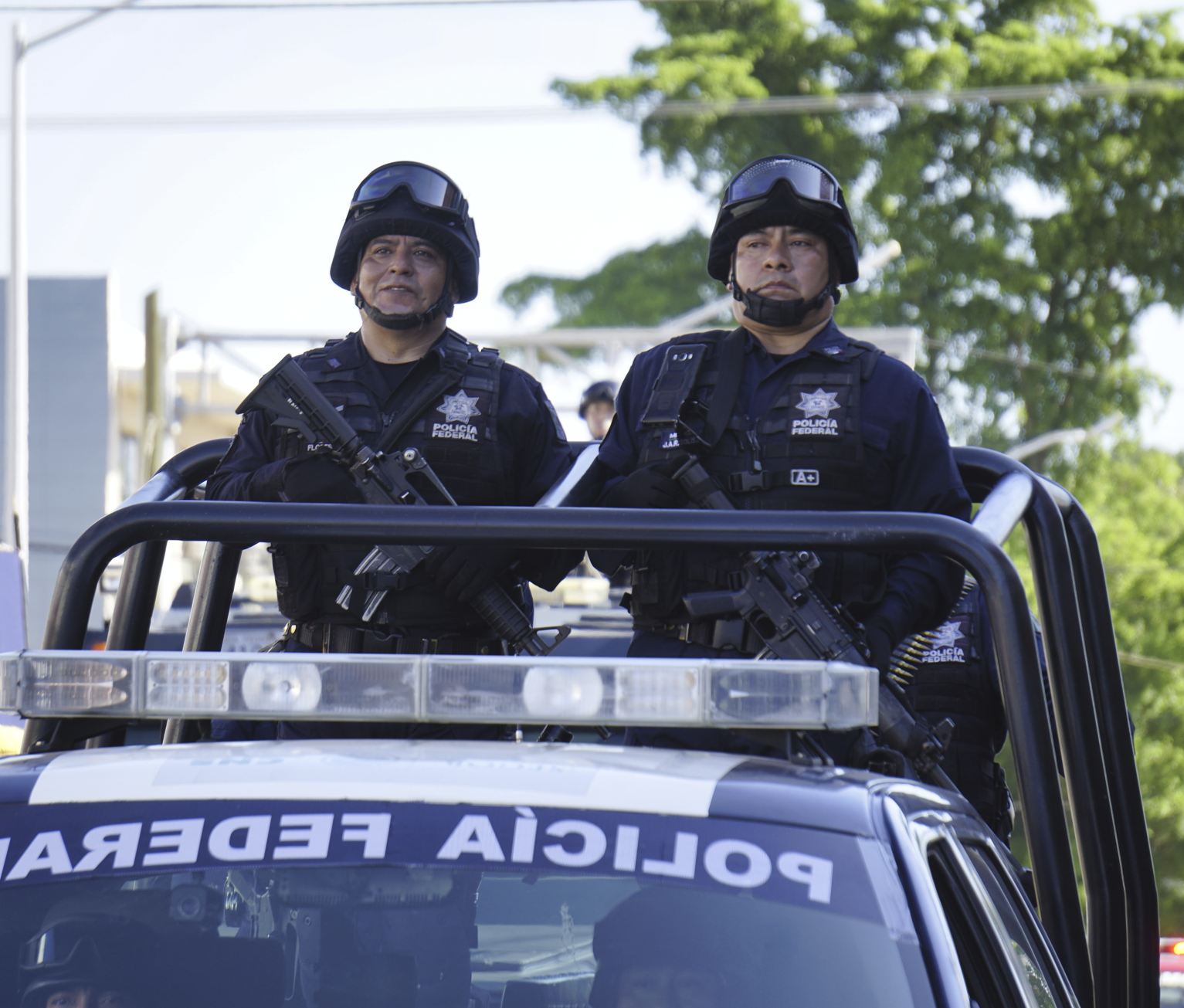 camión de la policía federal