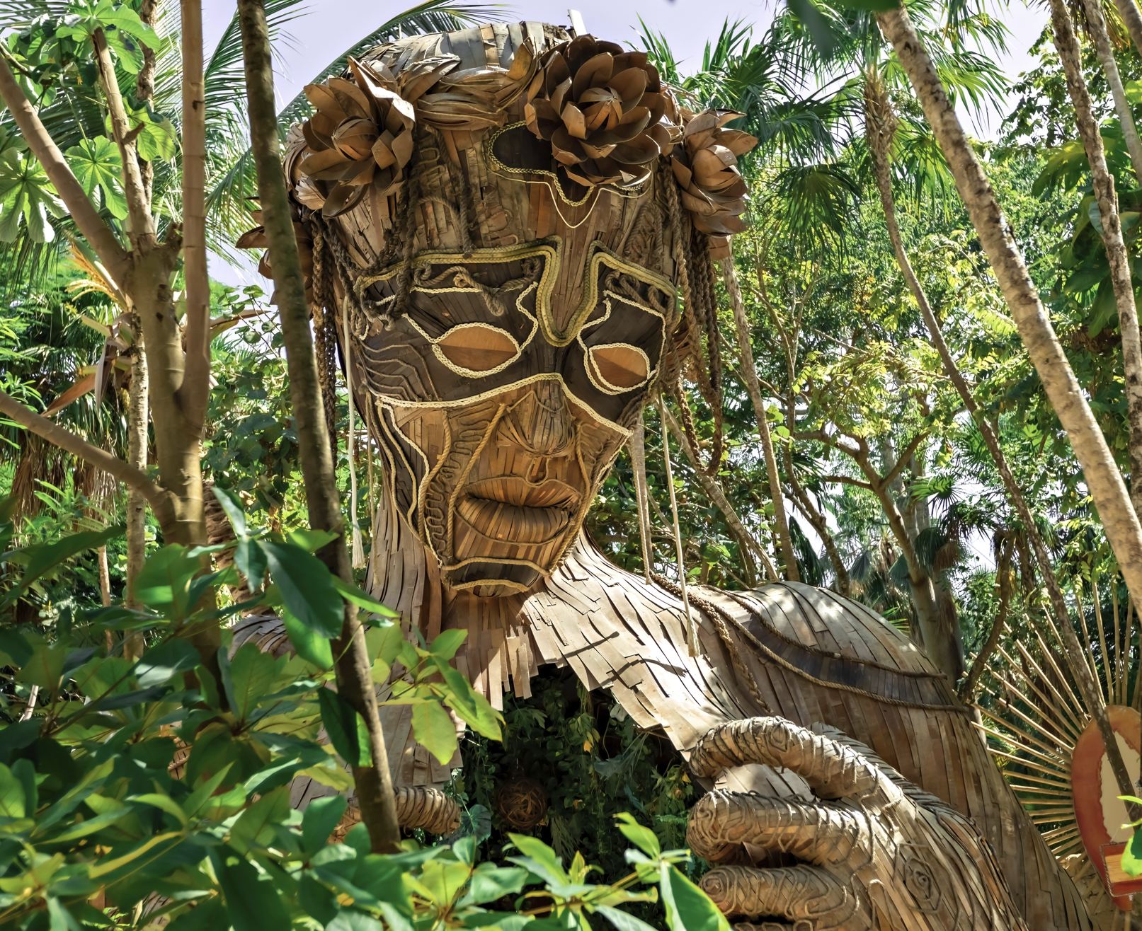 Ven a la Luz Escultura en la playa en Tulum, México