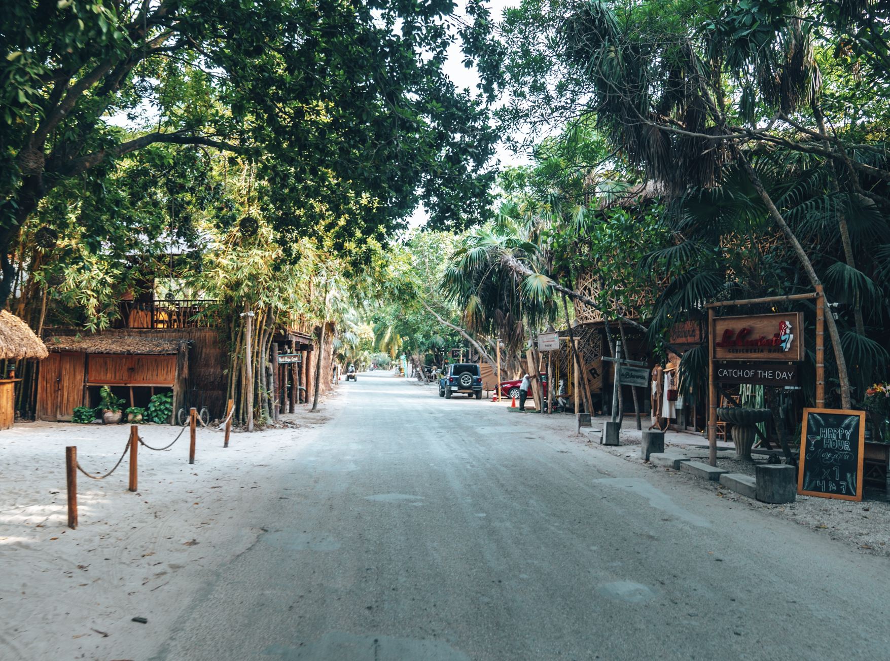 Camino de la Playa Tulum