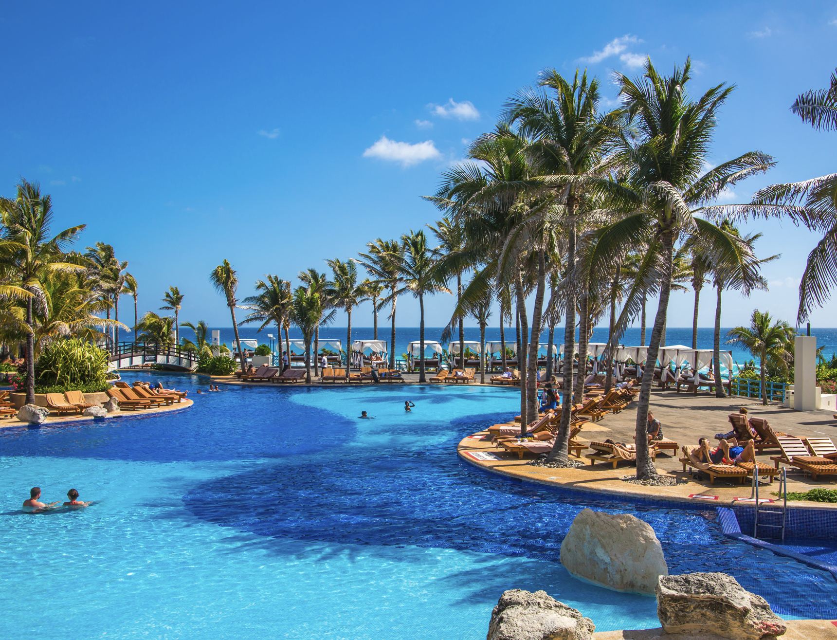 Piscina de hotel de Cancún