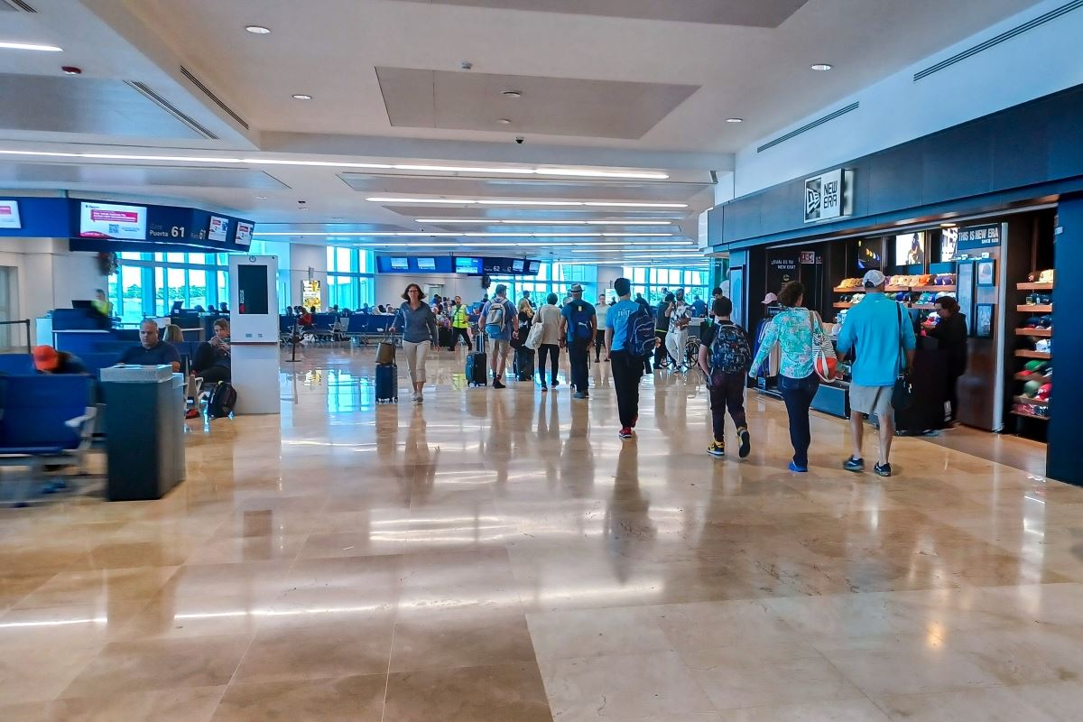 Ver en la tienda Free Free de Cancún en la Terminal 4 del aeropuerto internacional