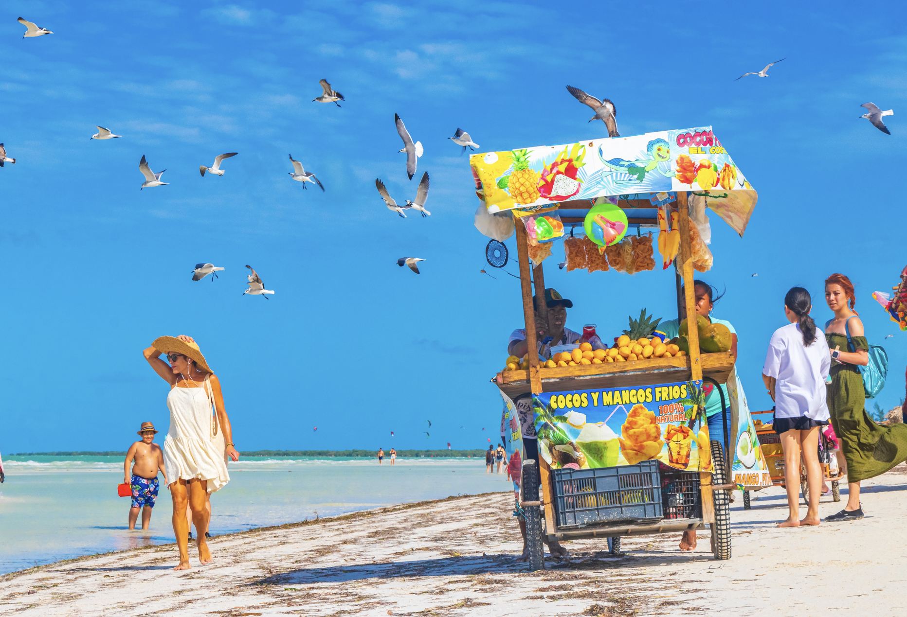 Vendedor de vendedores de frutas playa
