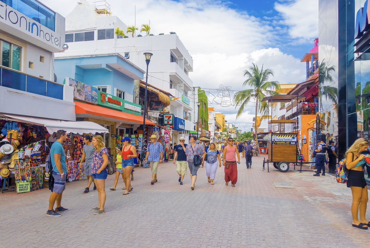 Los viajeros informan un aumento en las estafas en cenas en restaurantes de Cancún y Playa del Carmen