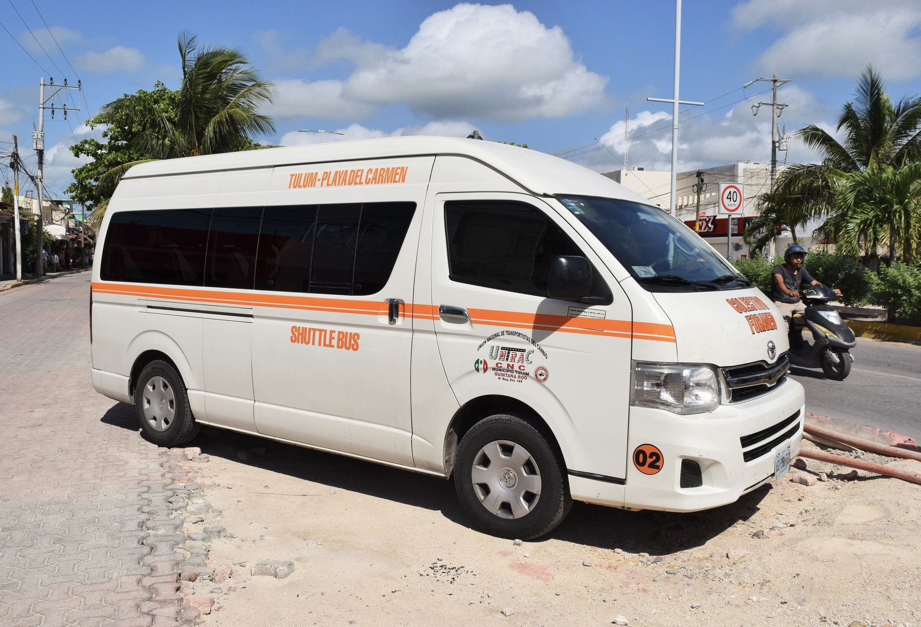 Colectivo en Tulum