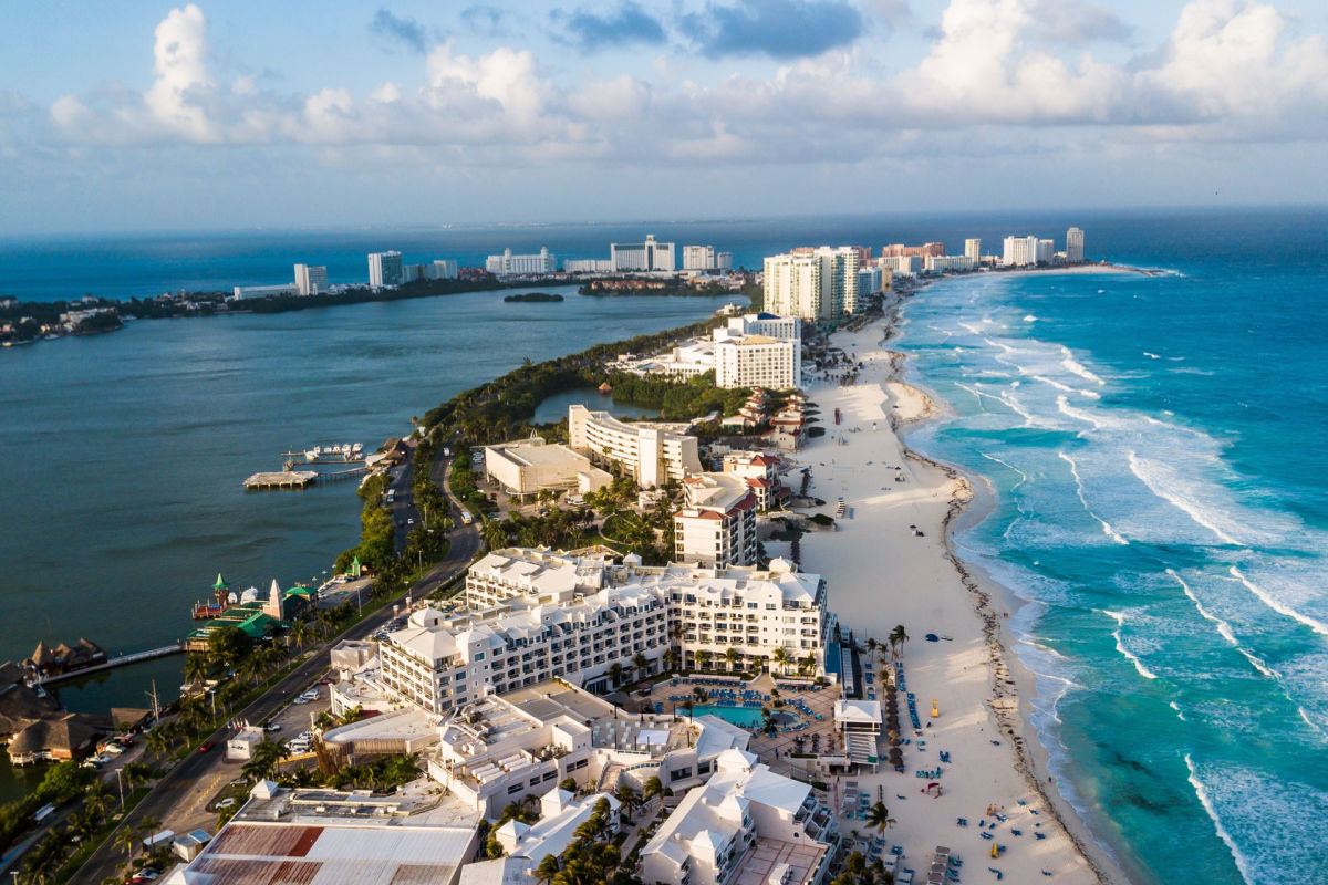 EE. UU. ENCONTRA ALERTA DE VIAJERO PARA ENTRADAS DE TIEMPO EN CANCUN Y CARIBBEAN-2 MEXICANO