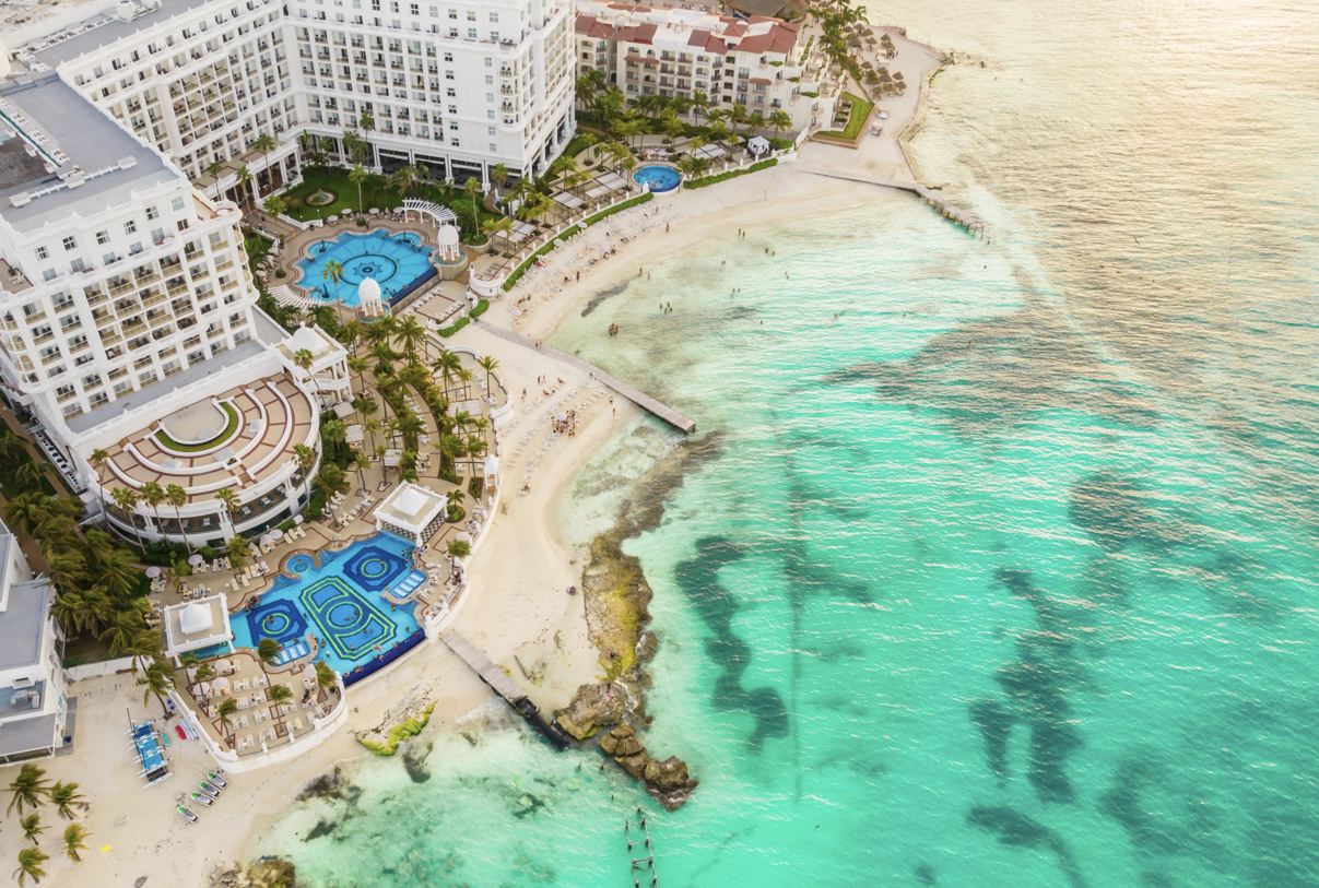 El debate de los viajeros son los resorts de Cancún All Inclusive todavía vale la pena en 2025