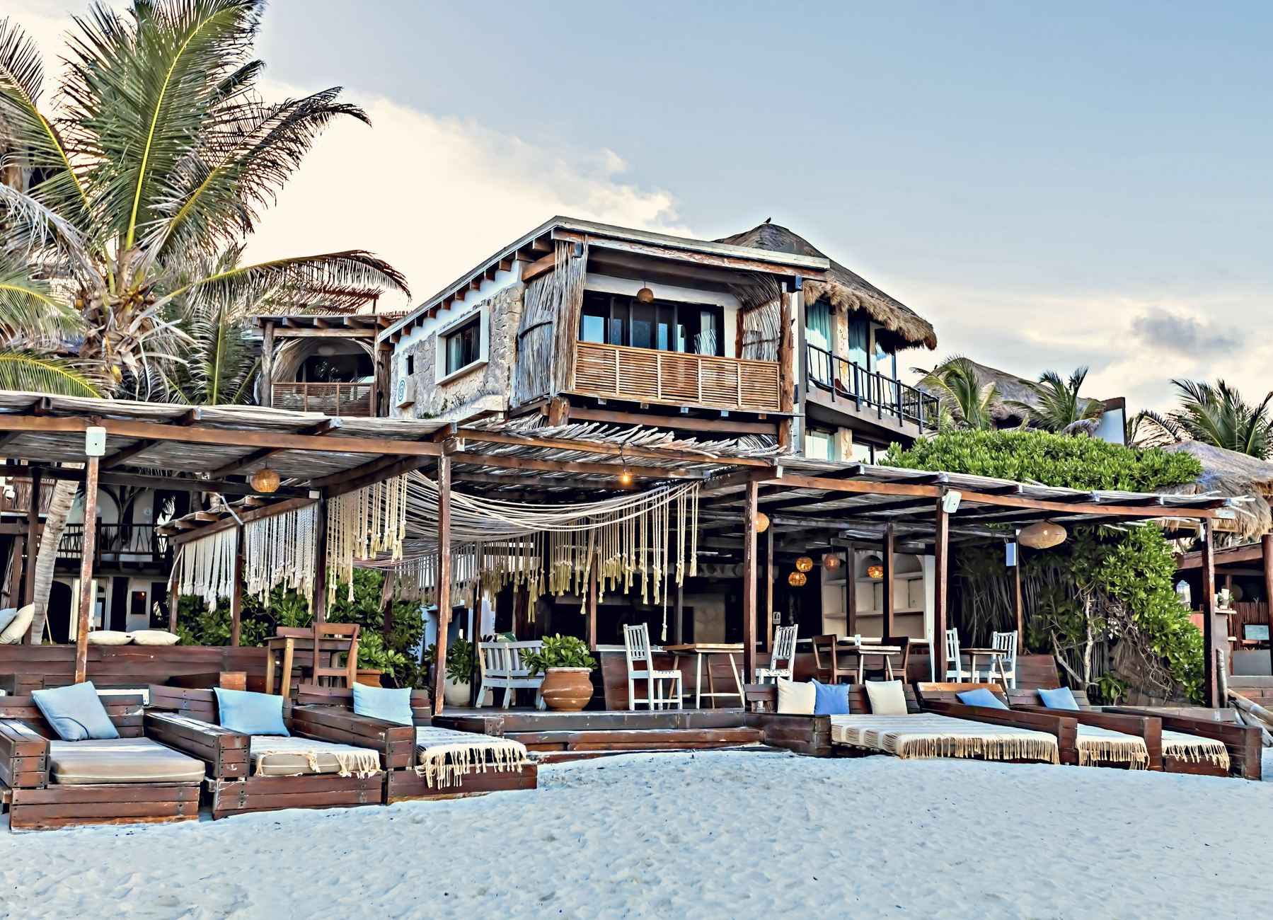 Auténtico bar de playa y albergue de Tulum.