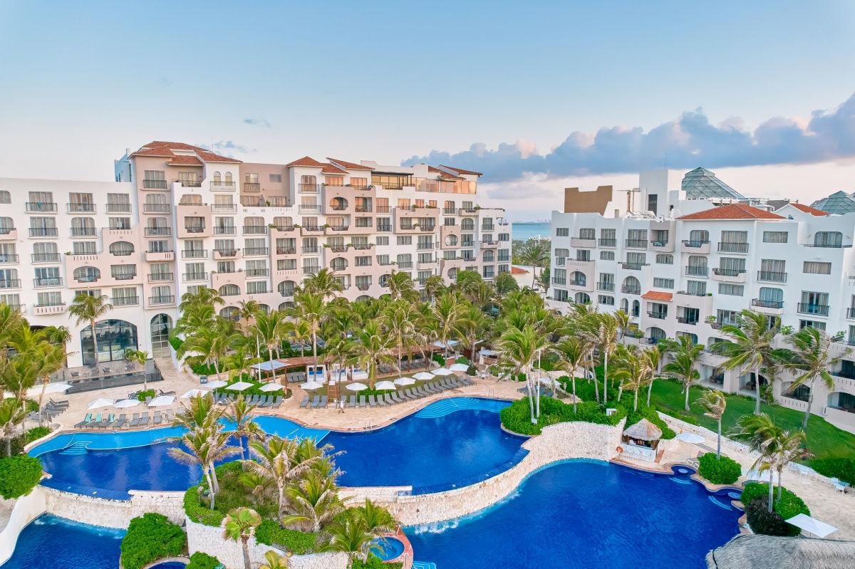 Fiesta Americana Condesa Cancún Pool and Resort