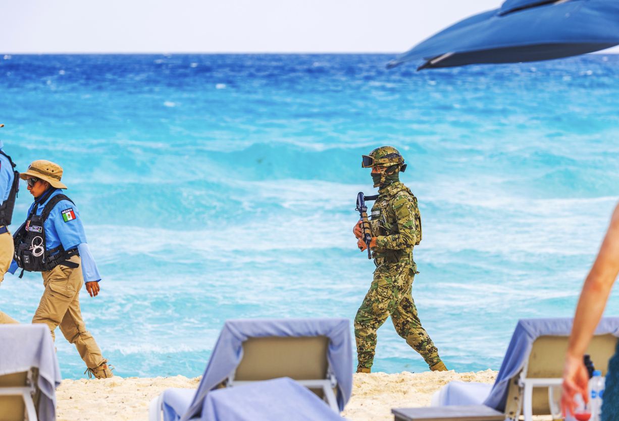 Más de 7.000 tropas llegan a Cancún y la Riviera Maya para ayudar a mantener seguros a los turistas