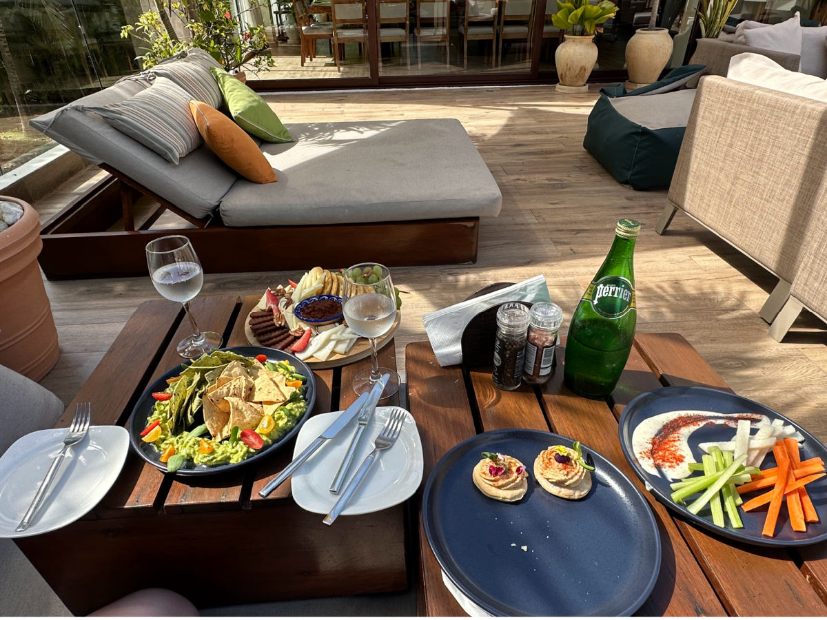 Bocadillos en Maya Luxe Villa.