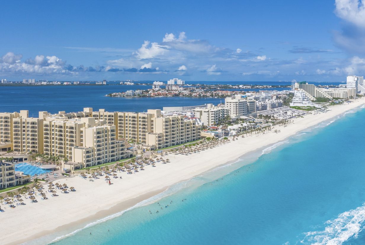 5 artículos Los viajeros más inteligentes aportan a su Cancún todo incluido (¡no son lo que piensan!)