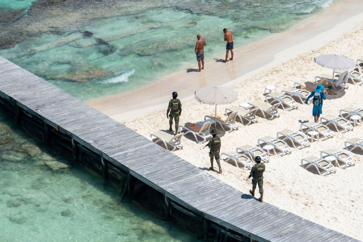 Más de 300 soldados llegan a Cancún para garantizar la seguridad de los visitantes este verano