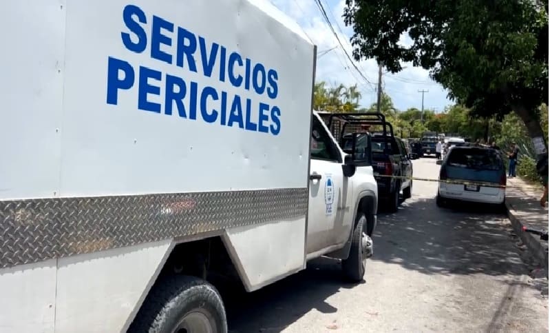 Padrastro bajo custodia al golpear y apuñalar la muerte de Cancún