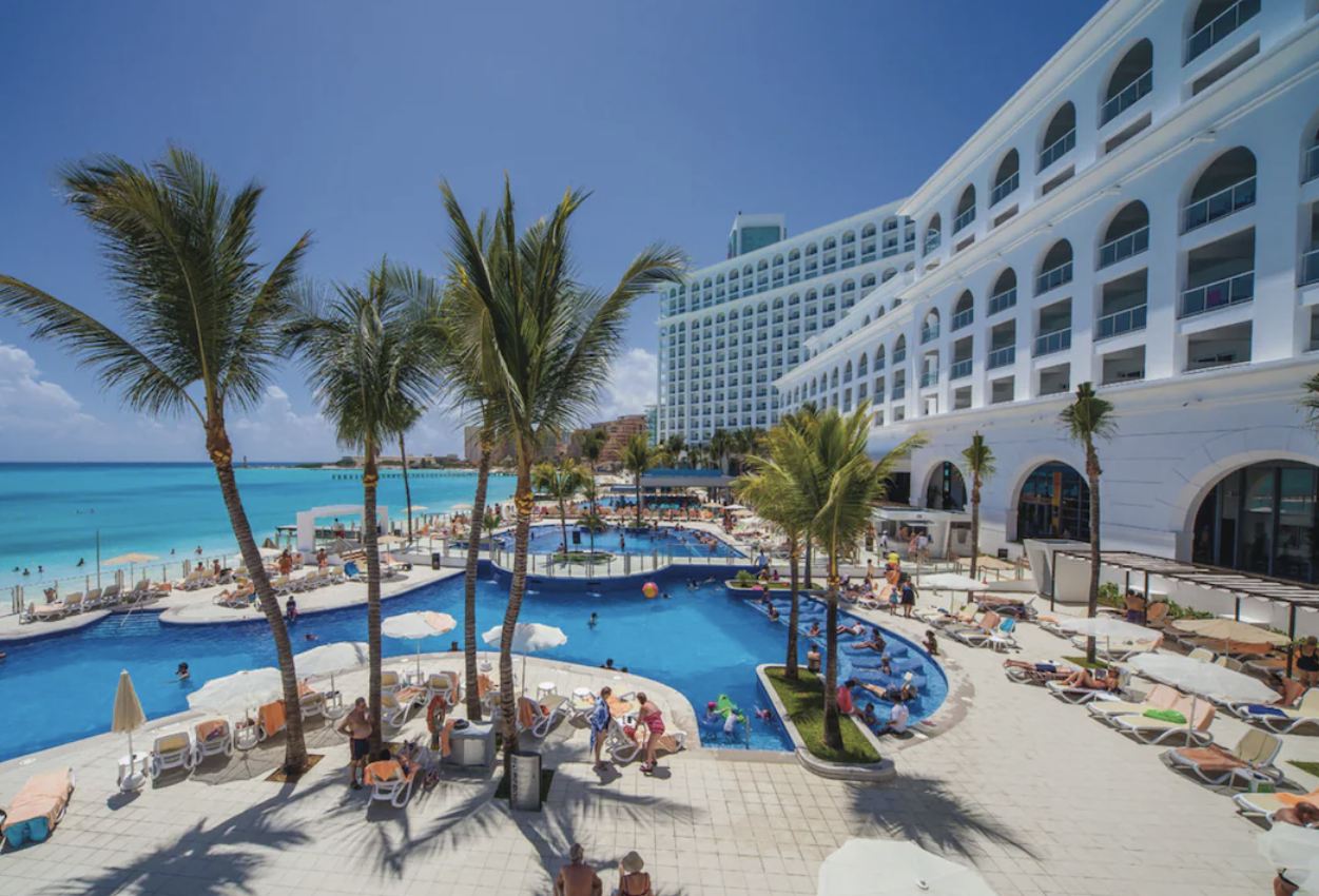 5 hoteles RIU en Cancún