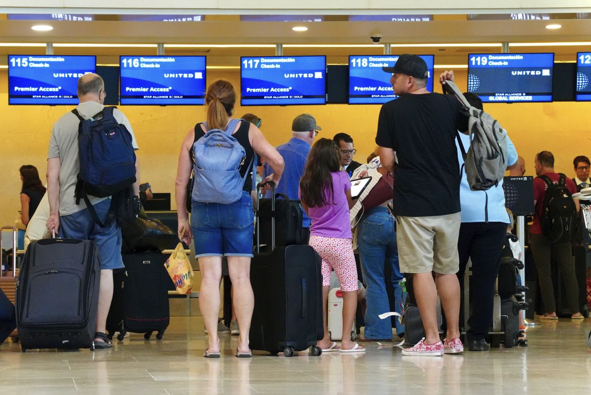 ¿Necesito completar el formulario FMM antes de llegar a los funcionarios del aeropuerto de Cancún confirman que ahora es digital en 2025?