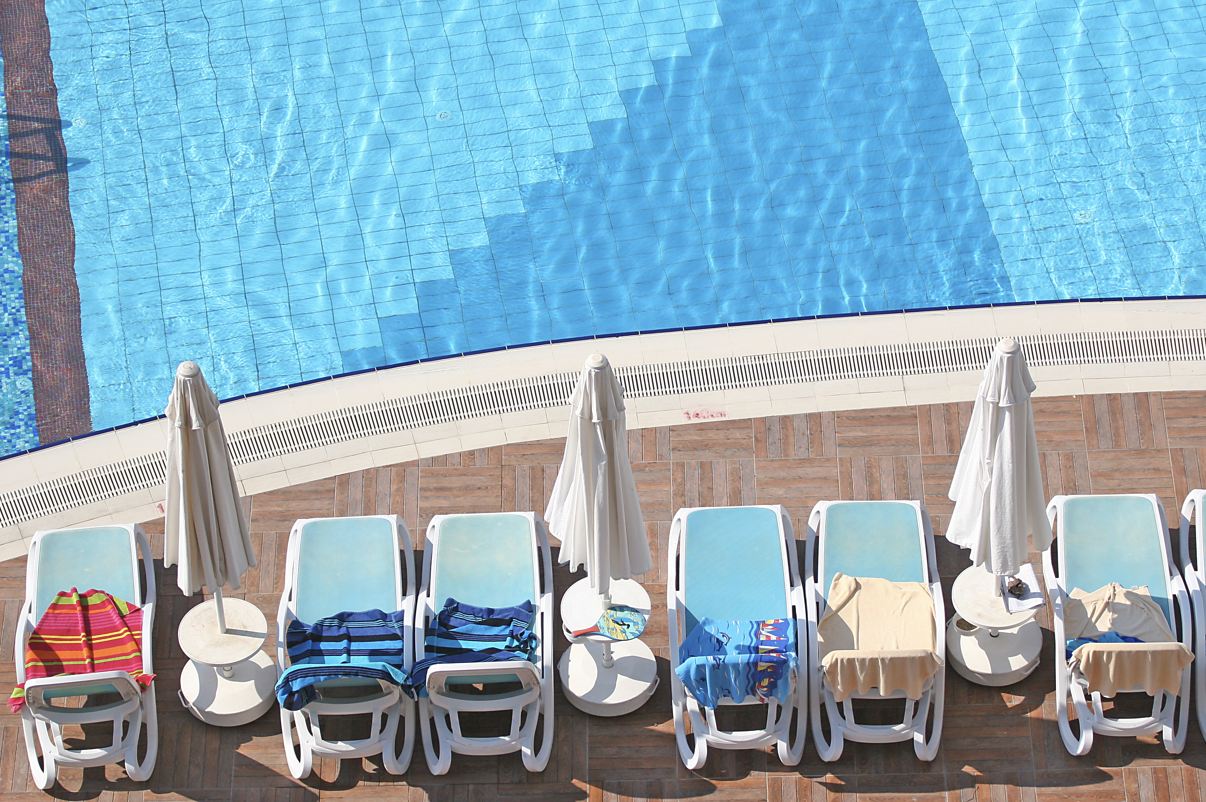 Sillas de piscina reservadas