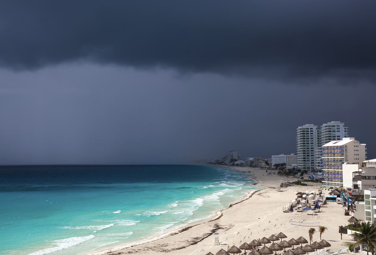 5 cosas que debes saber a medida que comienza la temporada alta de huracanes en Cancún