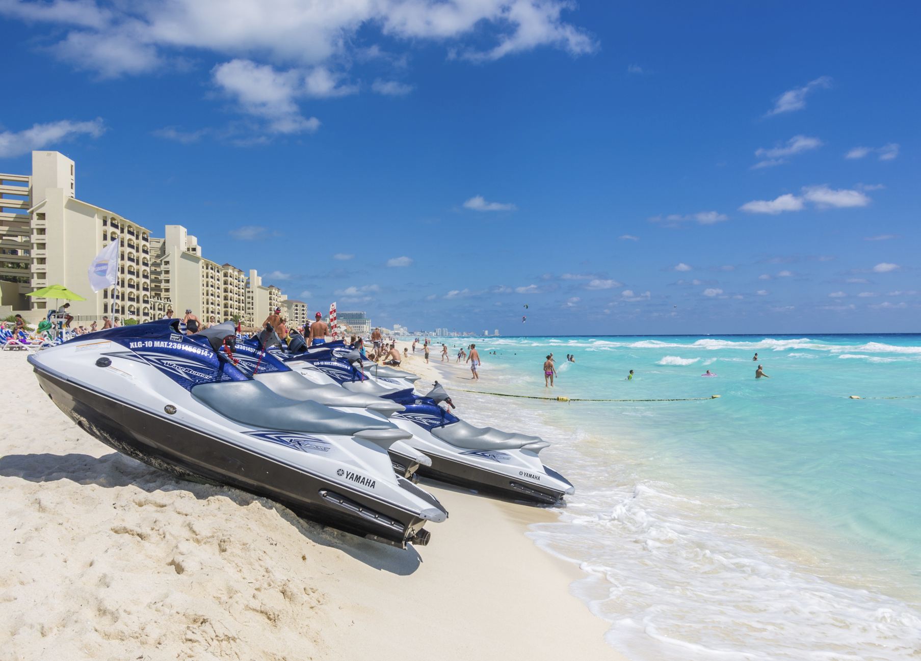 concurrido día soleado Cancún