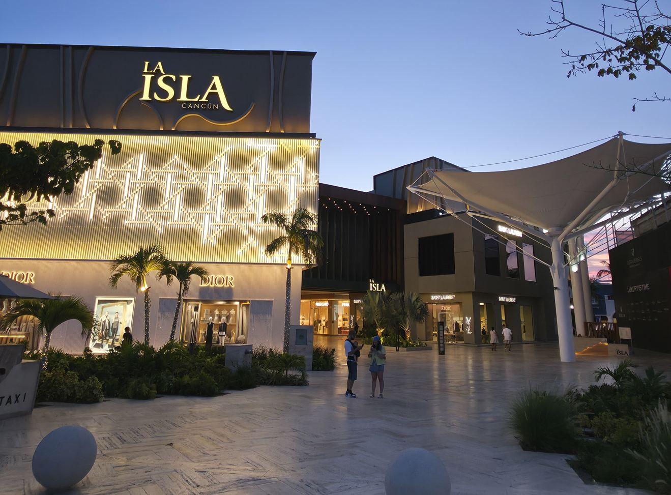 Centro Comercial La Isla