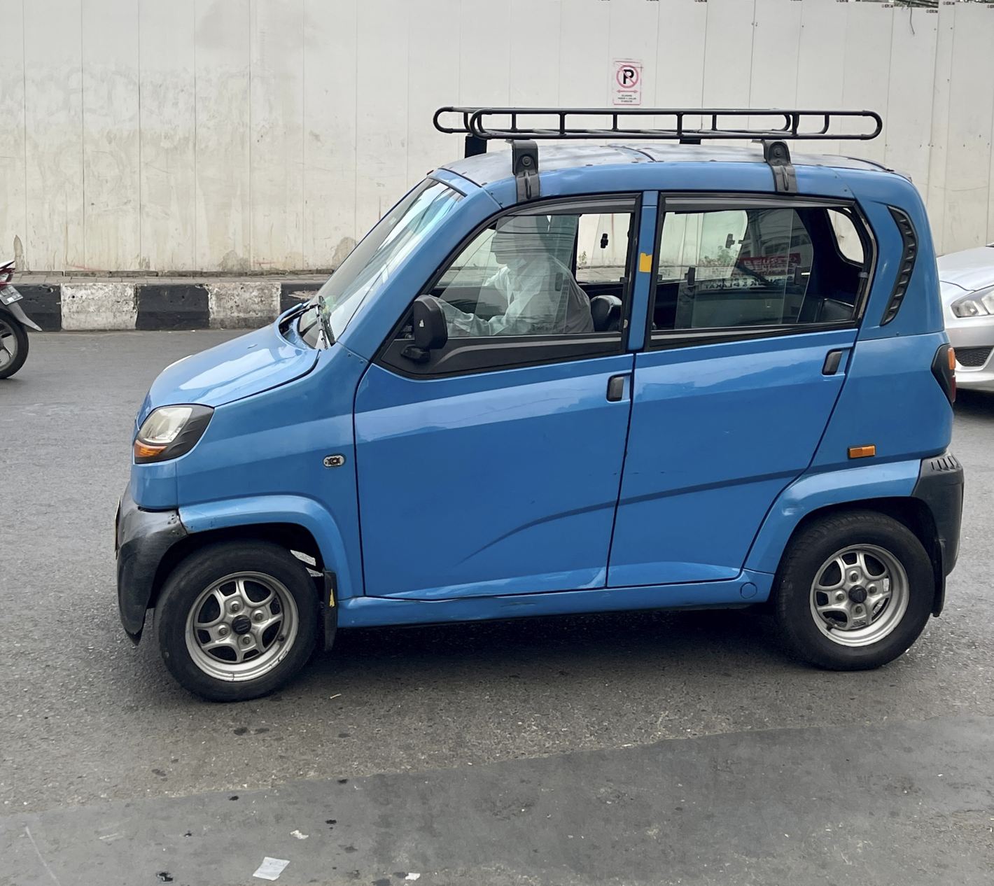 Bajaj Qute