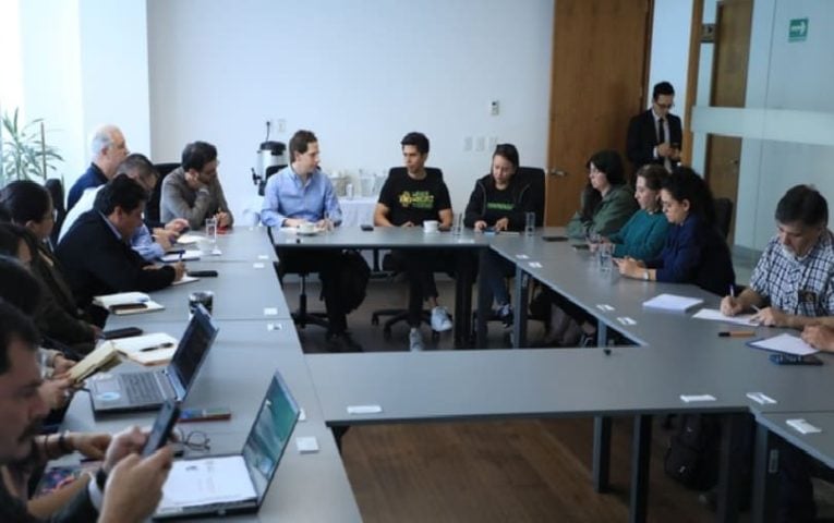 El sector ambiental del gobierno se reúne con Greenpeace México para discutir la península de Yucatán