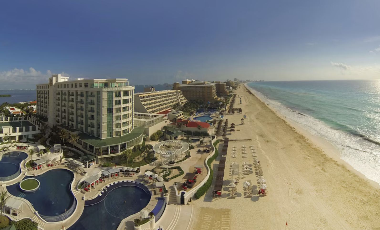 Sandos Resort