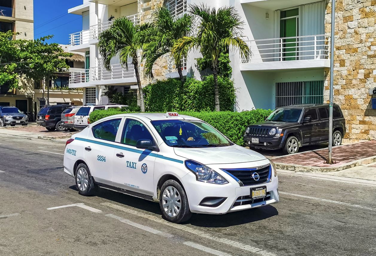 taxi playa del carmen