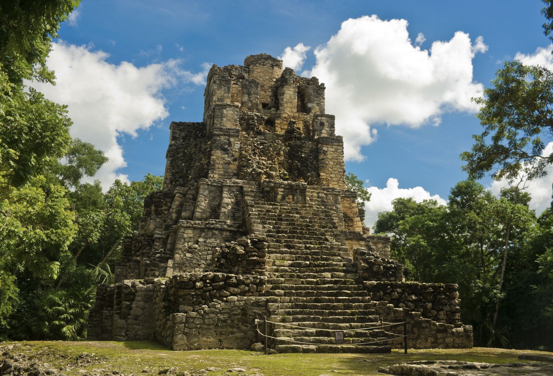 Zona Arqueológica de Muyil