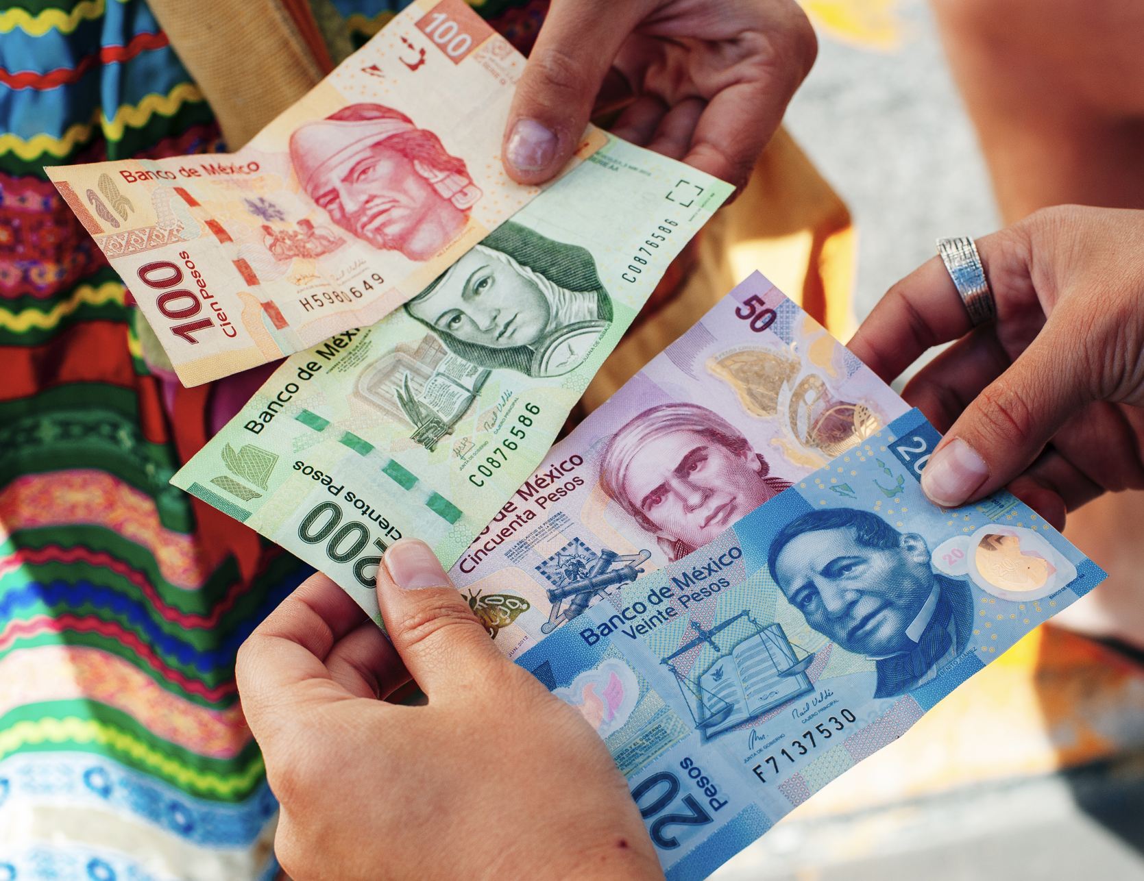 Pesos Mexicanos en Cancún