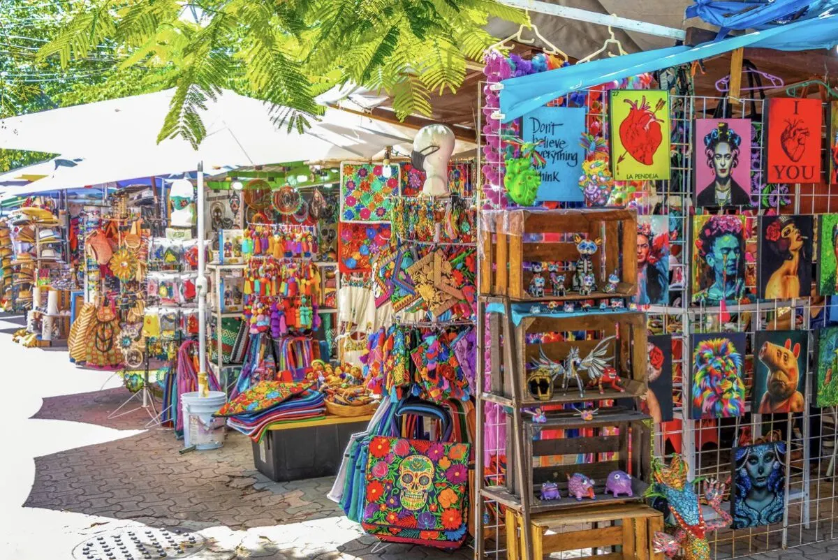 Este es el único artículo que nunca deberías comprar en los mercados locales de Cancún, según los viajeros