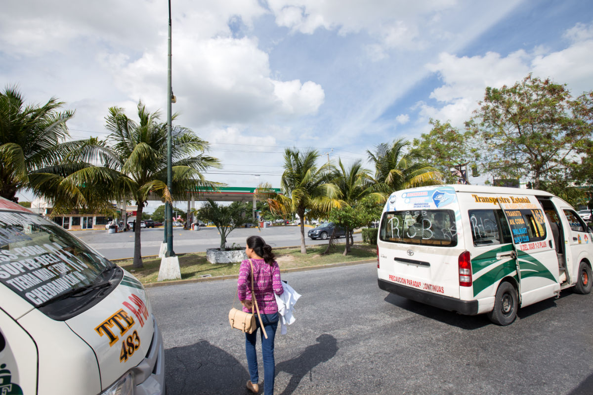 Vendedor en calle de Cancún