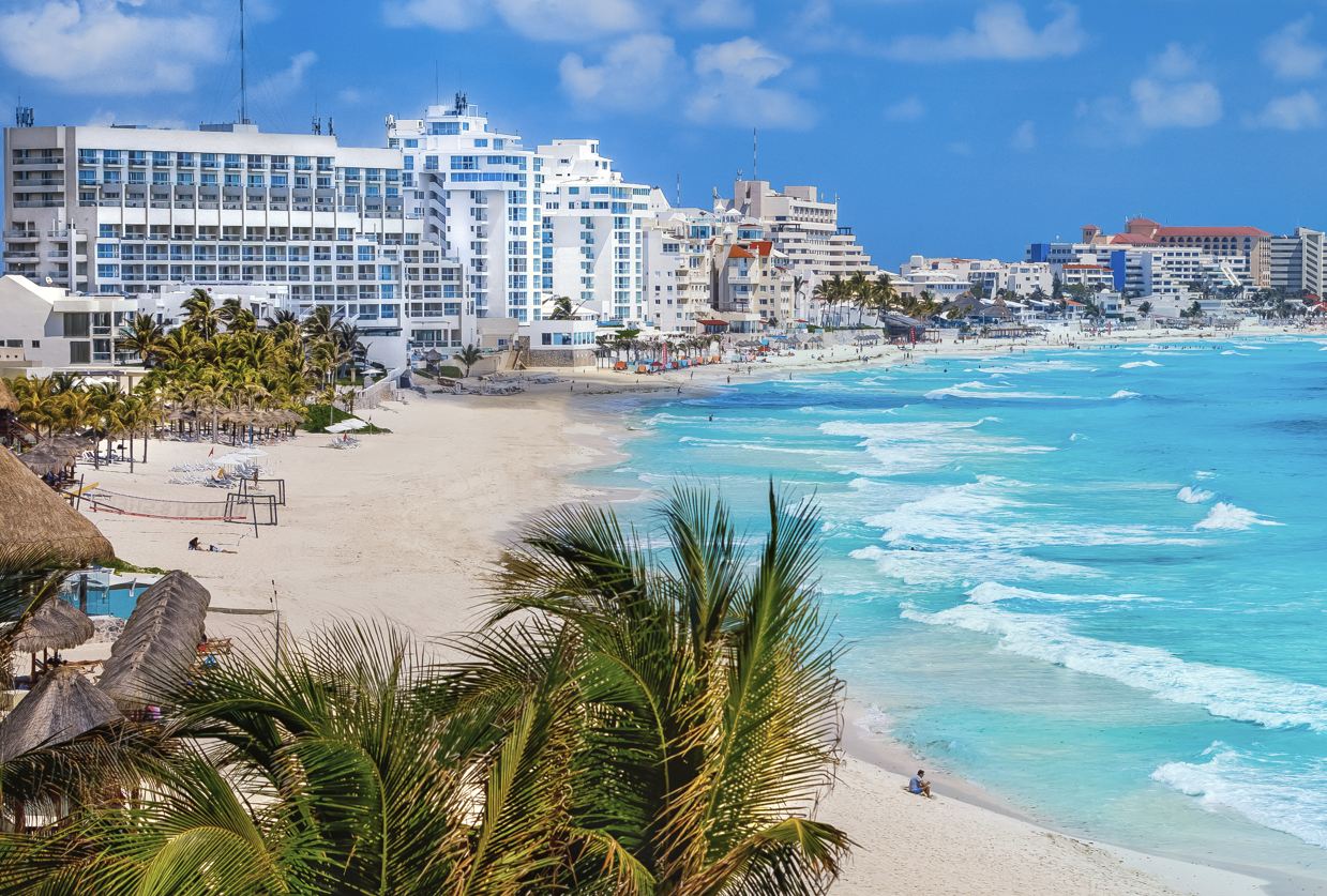 ¿Debería reservar su viaje a Cancún usted mismo, a través de un agente o de Costco Travel?
