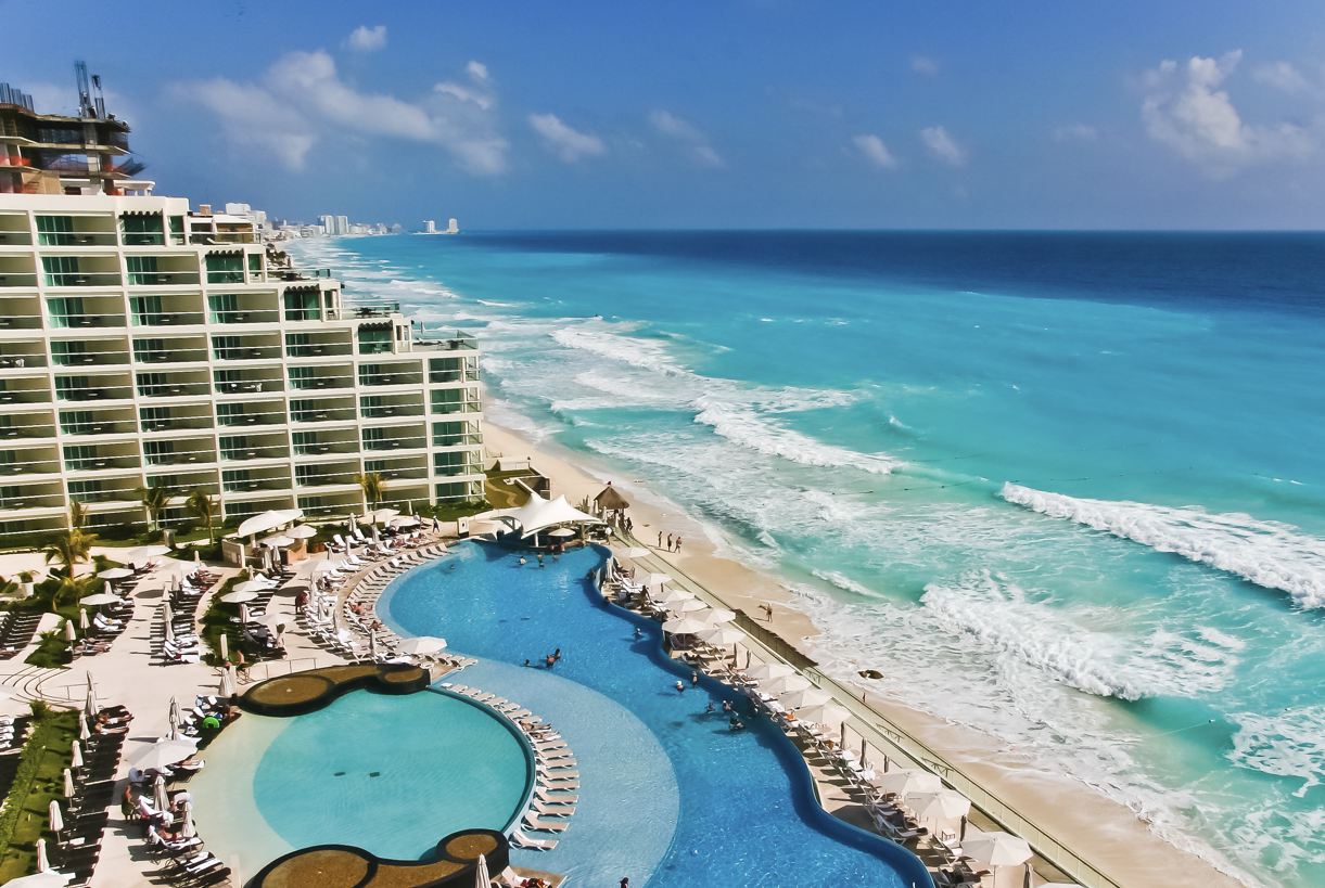 ¿Dejas tu resort en Cancún? Por qué los 'cruceros' en tierra se están convirtiendo en la nueva norma