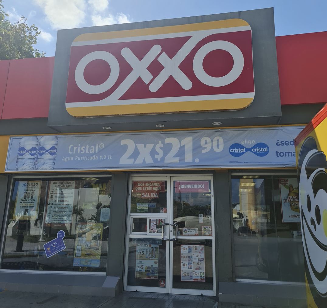 Tienda Oxxo Foto original de Trevor Kucheran