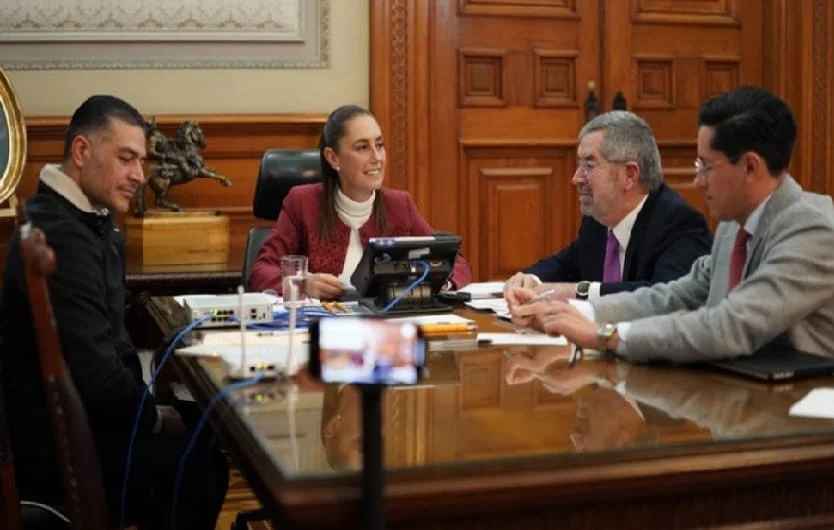 La presidenta de México, Sheinbaum, sostiene una llamada con el presidente de Estados Unidos, Donald Trump