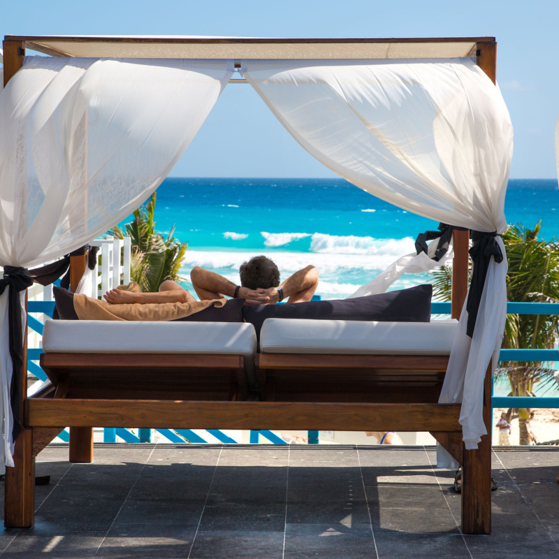 Cama de playa de hotel