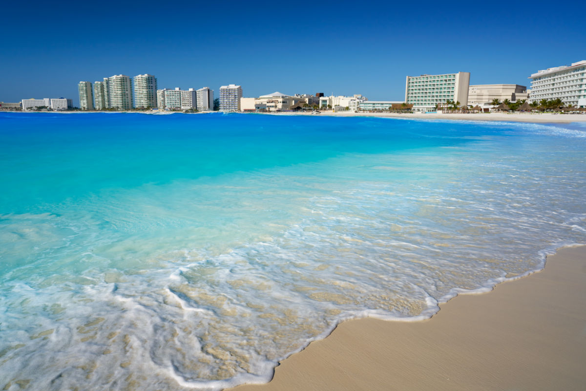 Playa Foro de Cancún Playa Gaviota Azul en México en la Zona Hotelera