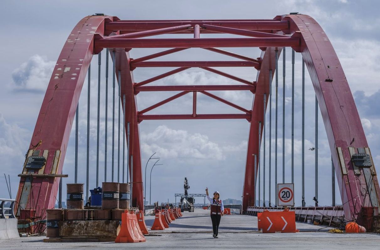 Construcción del Puente Nichupté