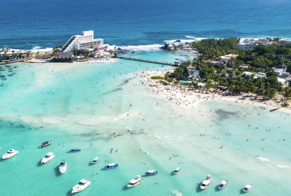 Esta isla paradisíaca cerca de Cancún está teniendo una popularidad sin precedentes