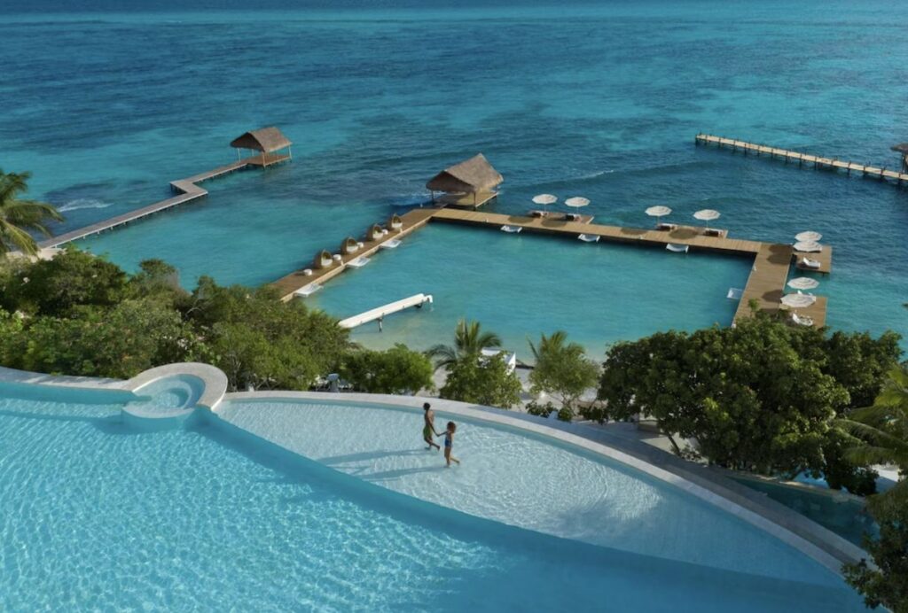 Por qué estos 5 resorts en Cancún son la escapada romántica definitiva para 2026