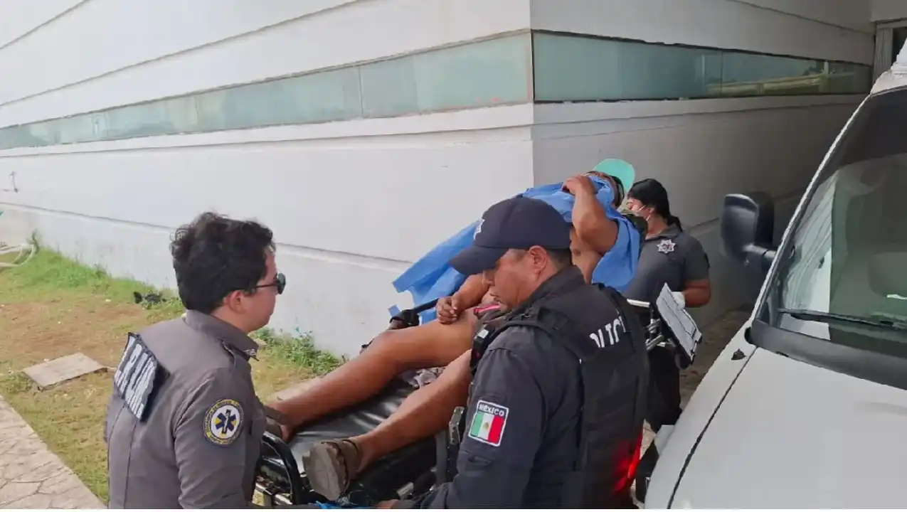 El hombre anónimo fue blanco de un ataque en Cancún el martes 26 de mayo de 2026.