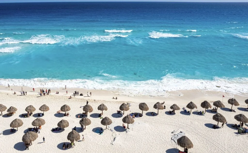 Las llegadas a Cancún disminuyen este verano es el mejor momento para una escapada asequible 