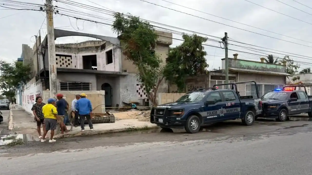 Trabajadores de la construcción encuentran una mano humana durante la renovación de una casa que llevó al descubrimiento del cuerpo