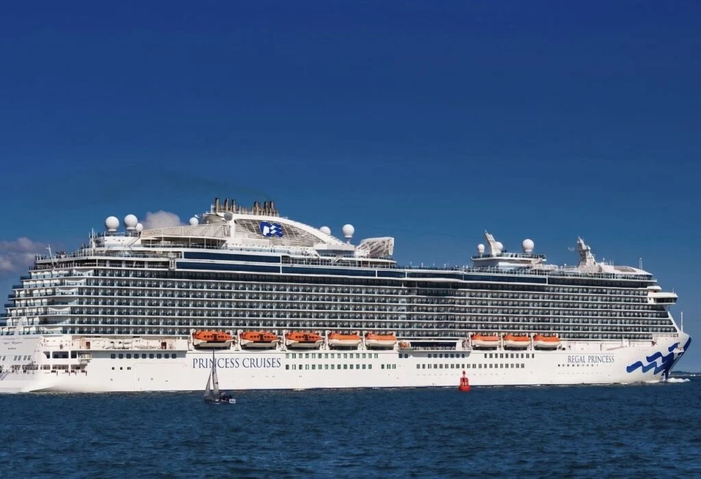 Muere tripulante de Princess Cruise tras caer por la borda cerca de Cancún
